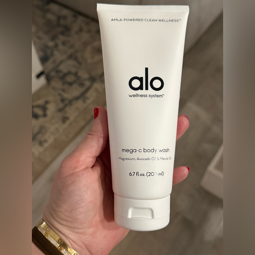 ALO Yoga Mega -C Body Wash